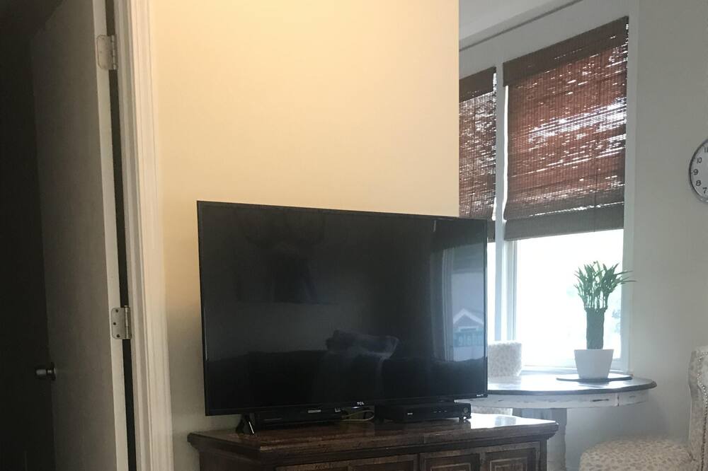 Photo of Bedroom in Lake Orion