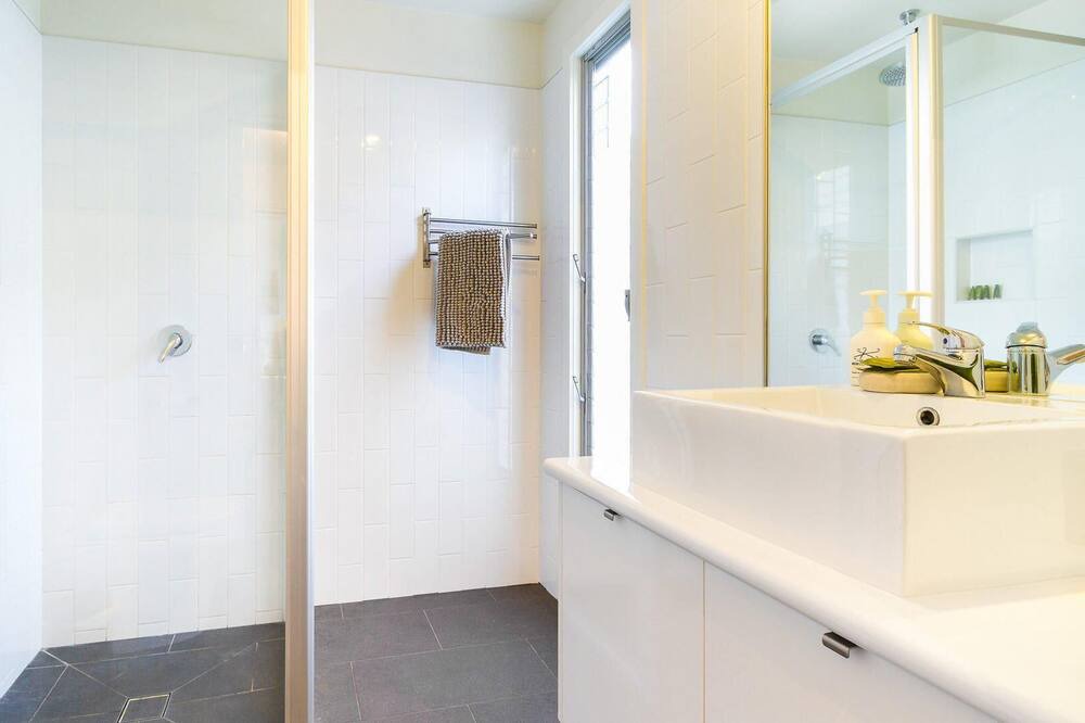 Photo of Bathroom in Cowes