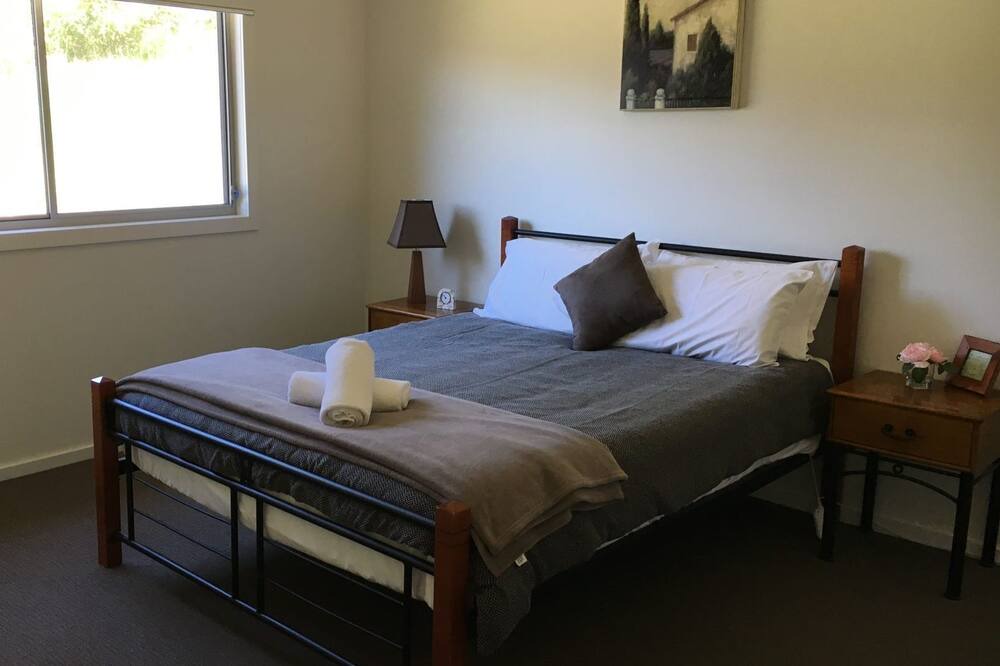 Photo of Bedroom in Marysville