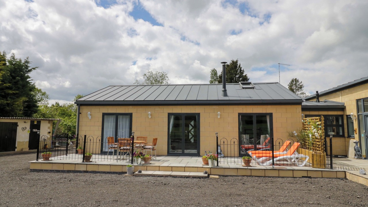 Photo of Patio Balcony in Astwood Bank