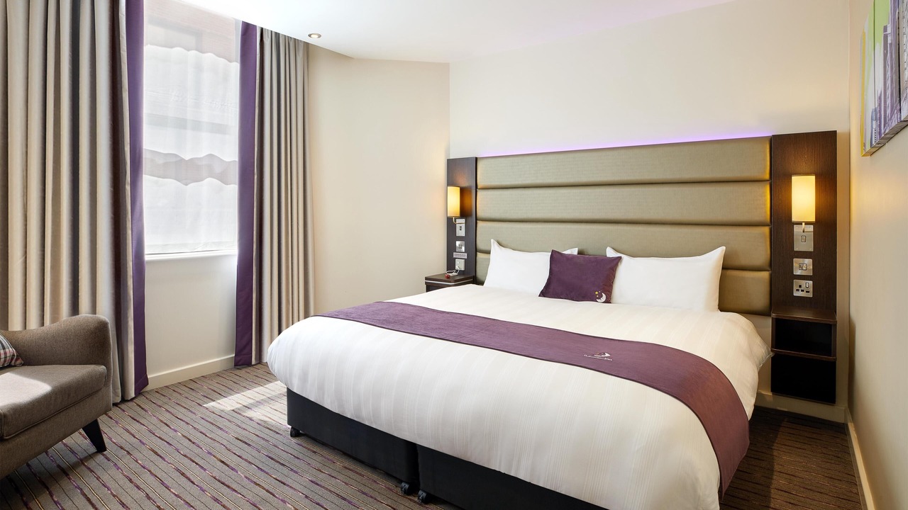 Photo of Bedroom in Alveston