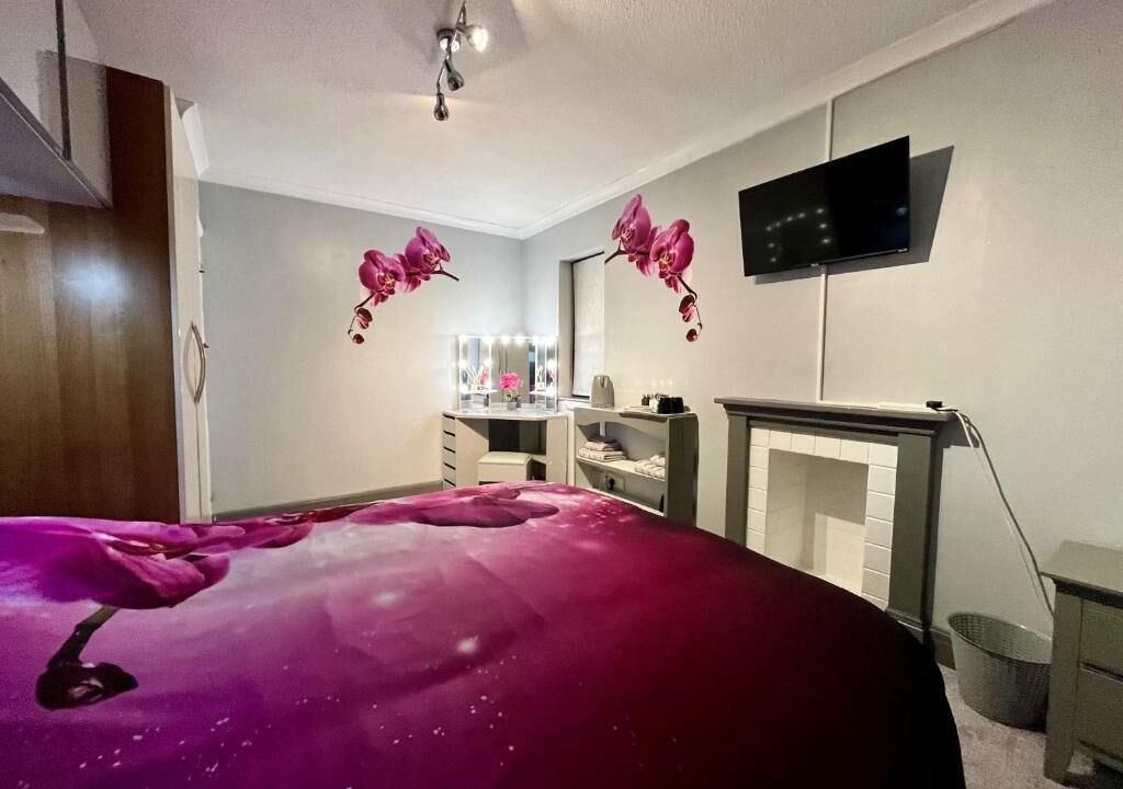 Photo of Bedroom in Cameley