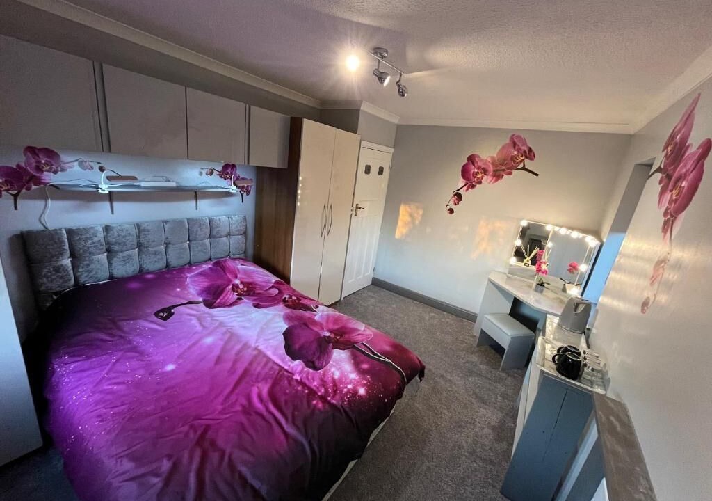 Photo of Bedroom in Cameley