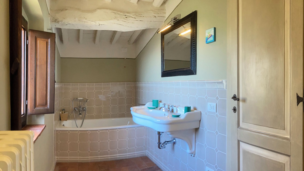 Photo of Bathroom in Larciano