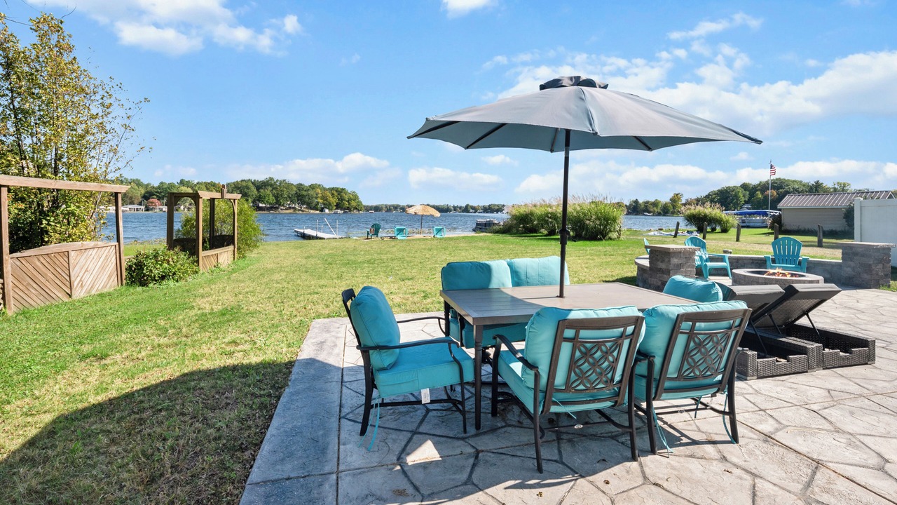 Photo of Outdoor in Lakeview