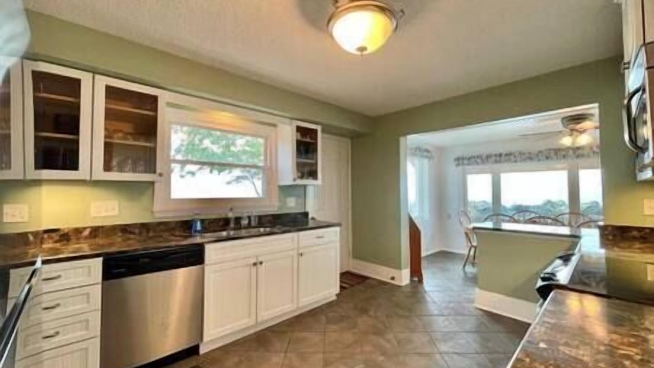 Photo of Kitchen in Oak Harbor