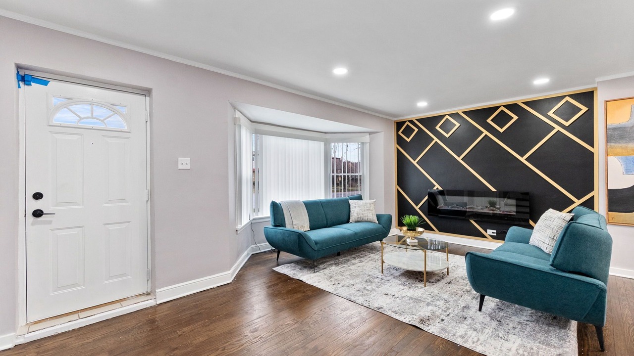 Photo of Livingroom in Calumet Heights