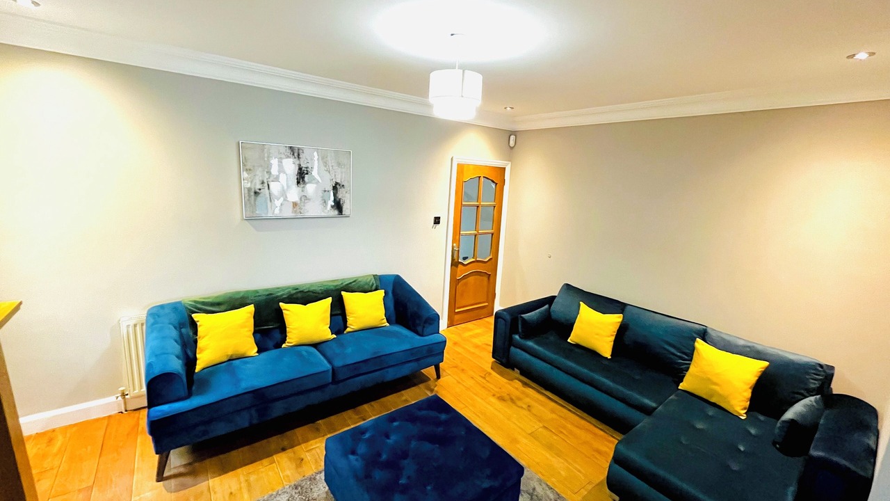 Photo of Livingroom in Cradley