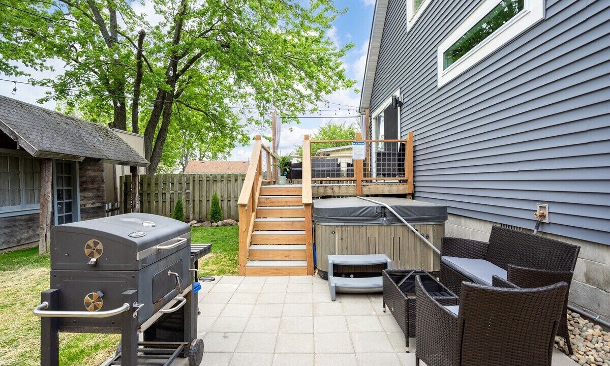 Photo of Patio Balcony in Lake Odessa