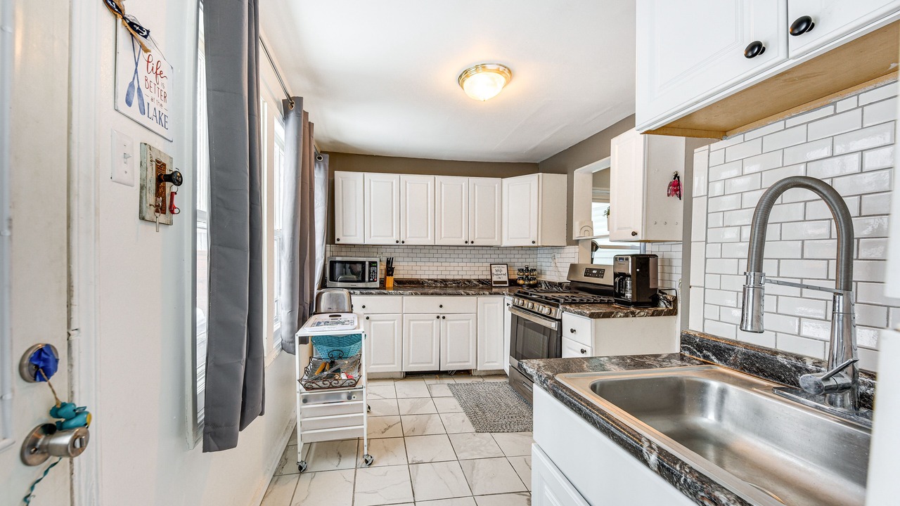 Photo of Kitchen in Twin Lakes