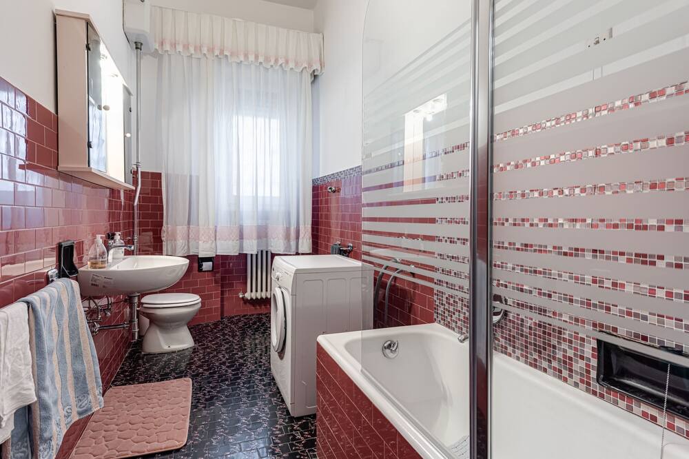 Photo of Bathroom in Peretola