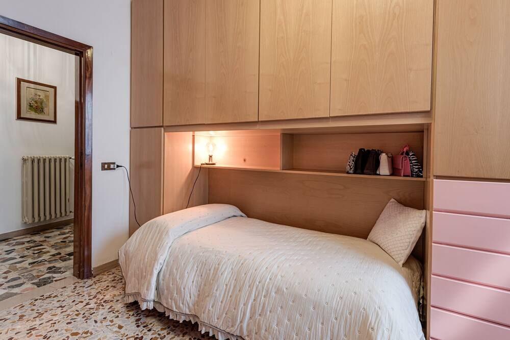 Photo of Bedroom in Peretola