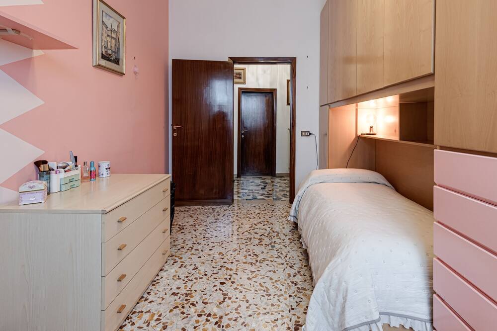 Photo of Bedroom in Peretola