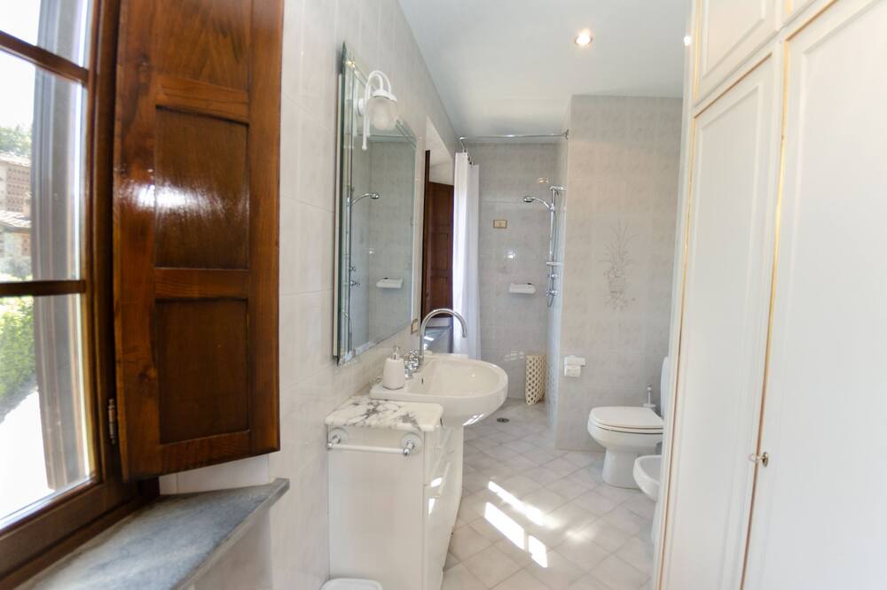 Photo of Bathroom in San Ginese
