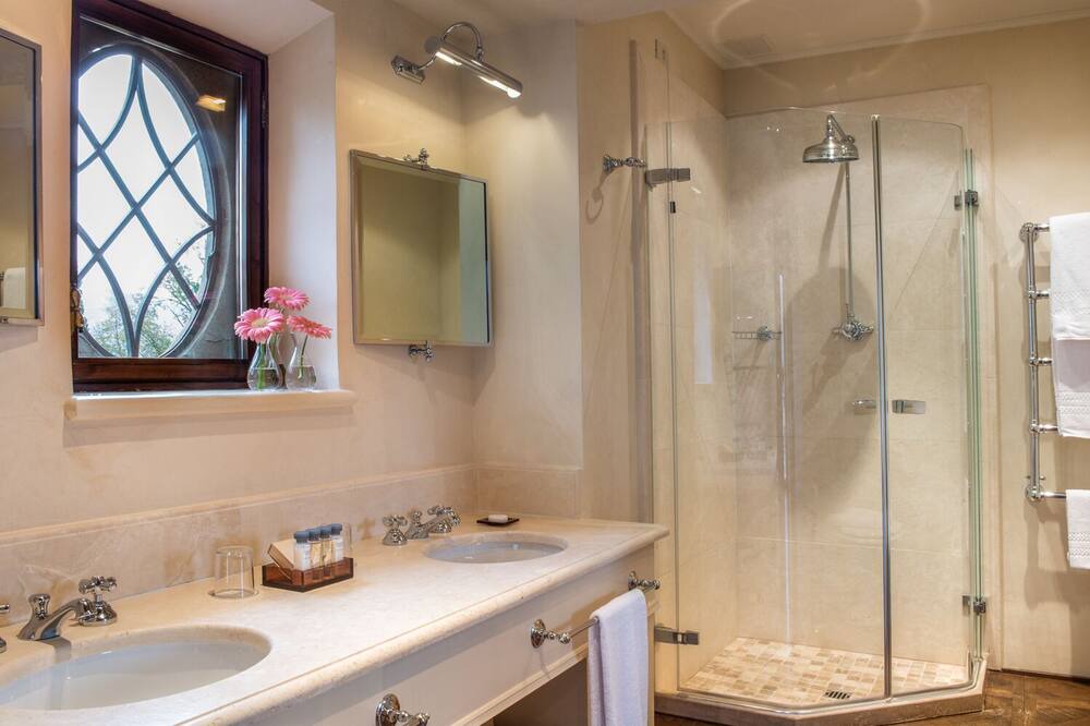 Photo of Bathroom in Loro Ciuffenna