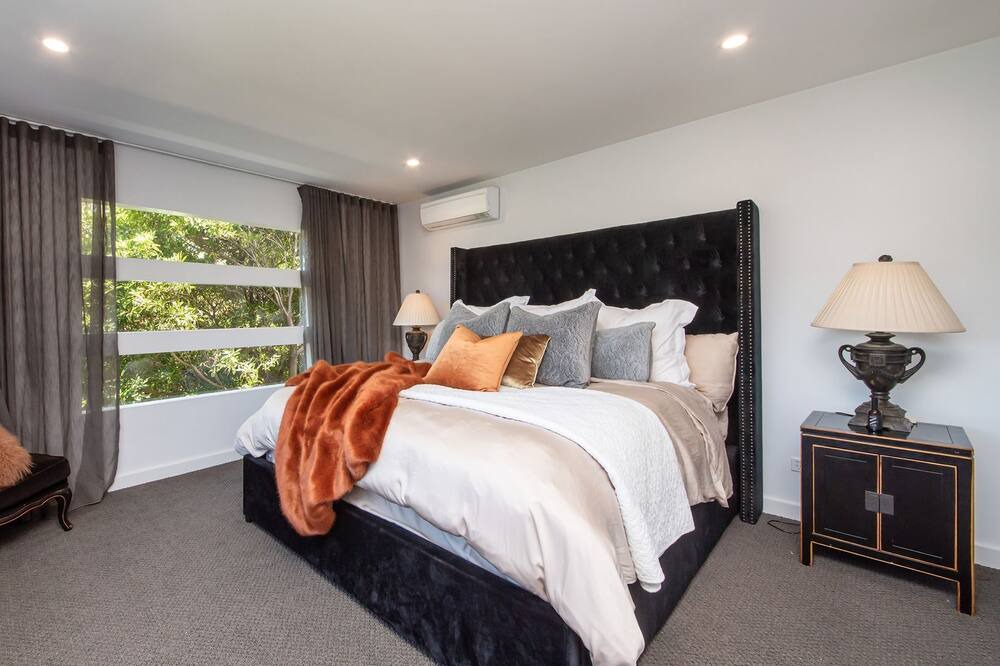 Photo of Bedroom in Beaumaris