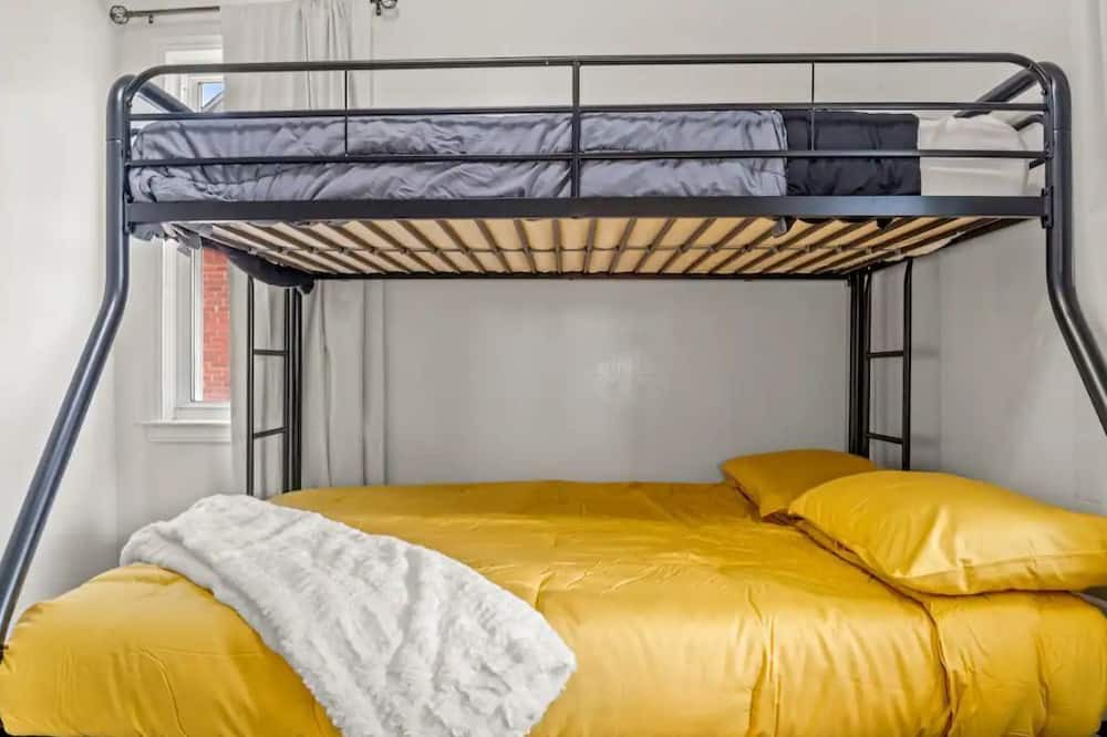Photo of Bedroom in Inkster
