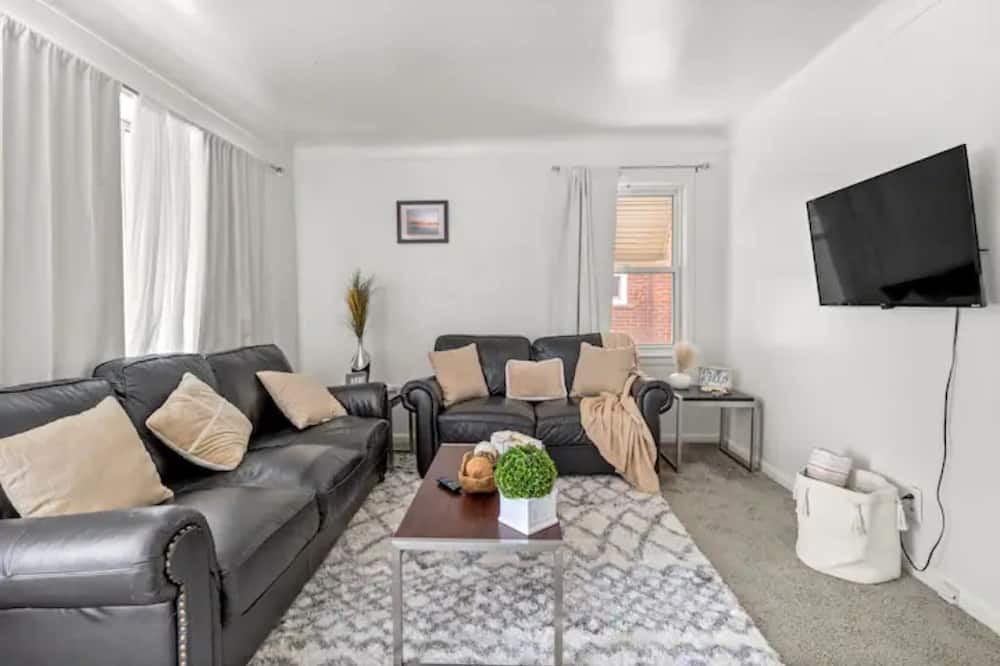 Photo of Livingroom in Inkster