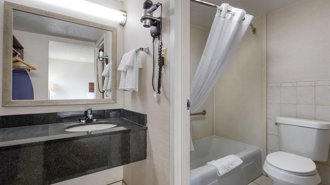 Photo of Bathroom in Woodhaven