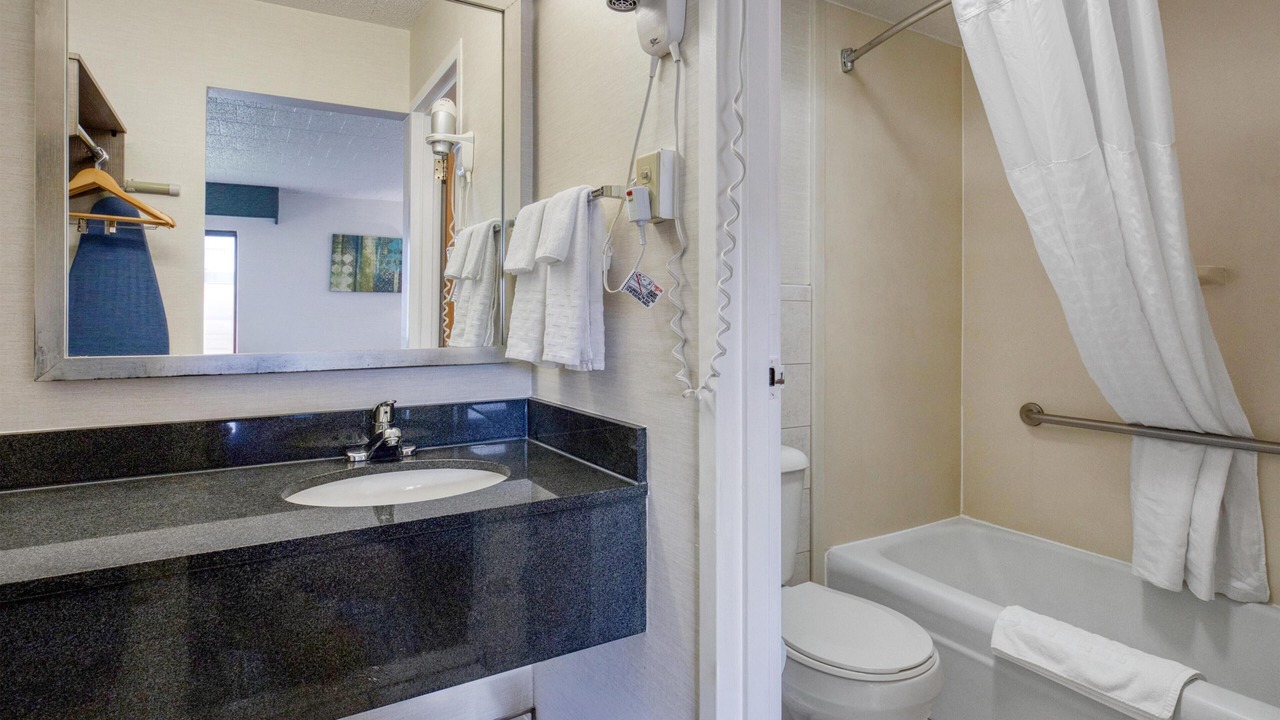 Photo of Bathroom in Woodhaven