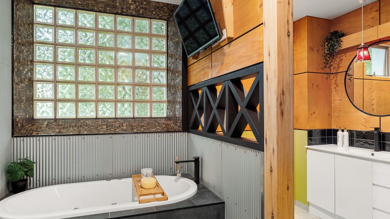Photo of Bathroom in Cowes