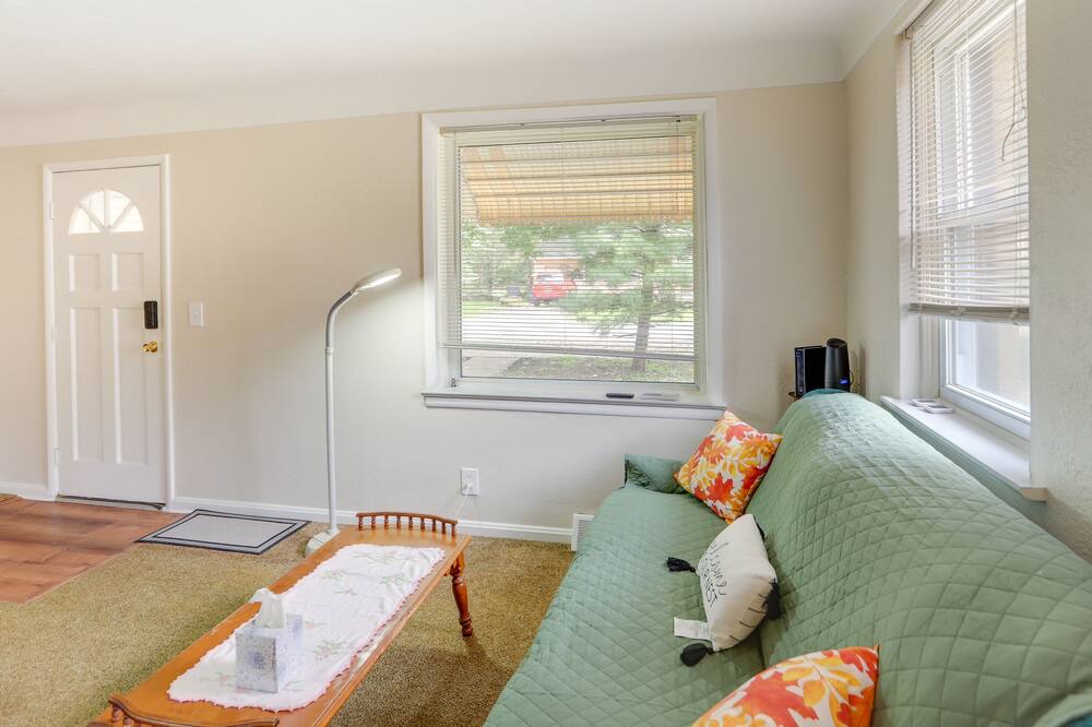 Photo of Livingroom in Bowling Green