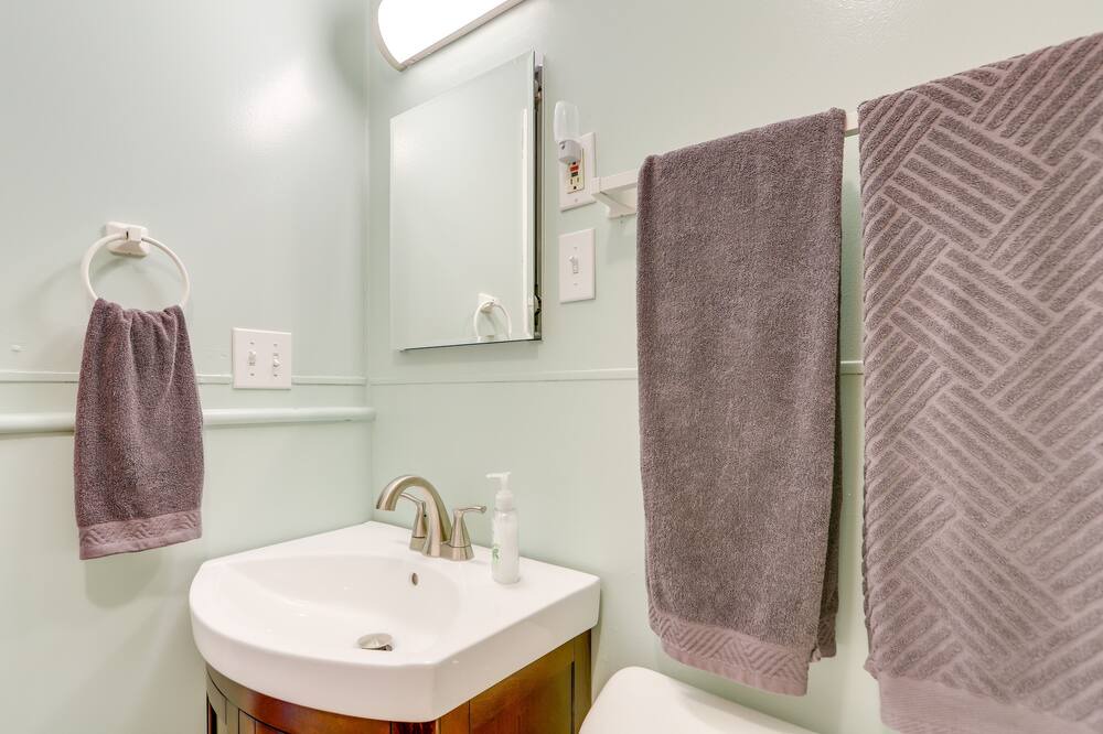 Photo of Bathroom in Bowling Green