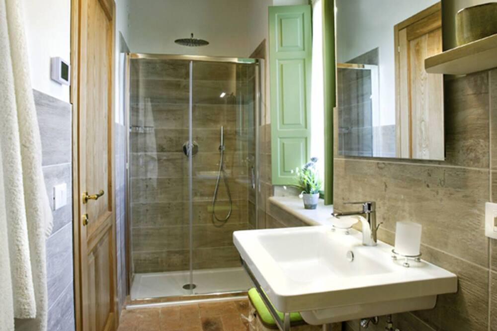 Photo of Bathroom in Acquapendente