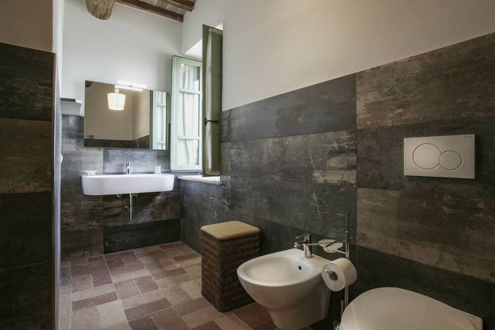 Photo of Bathroom in Acquapendente