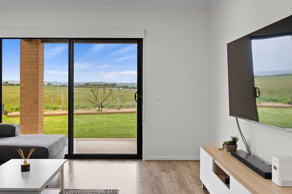 Photo of Livingroom in North Wonthaggi