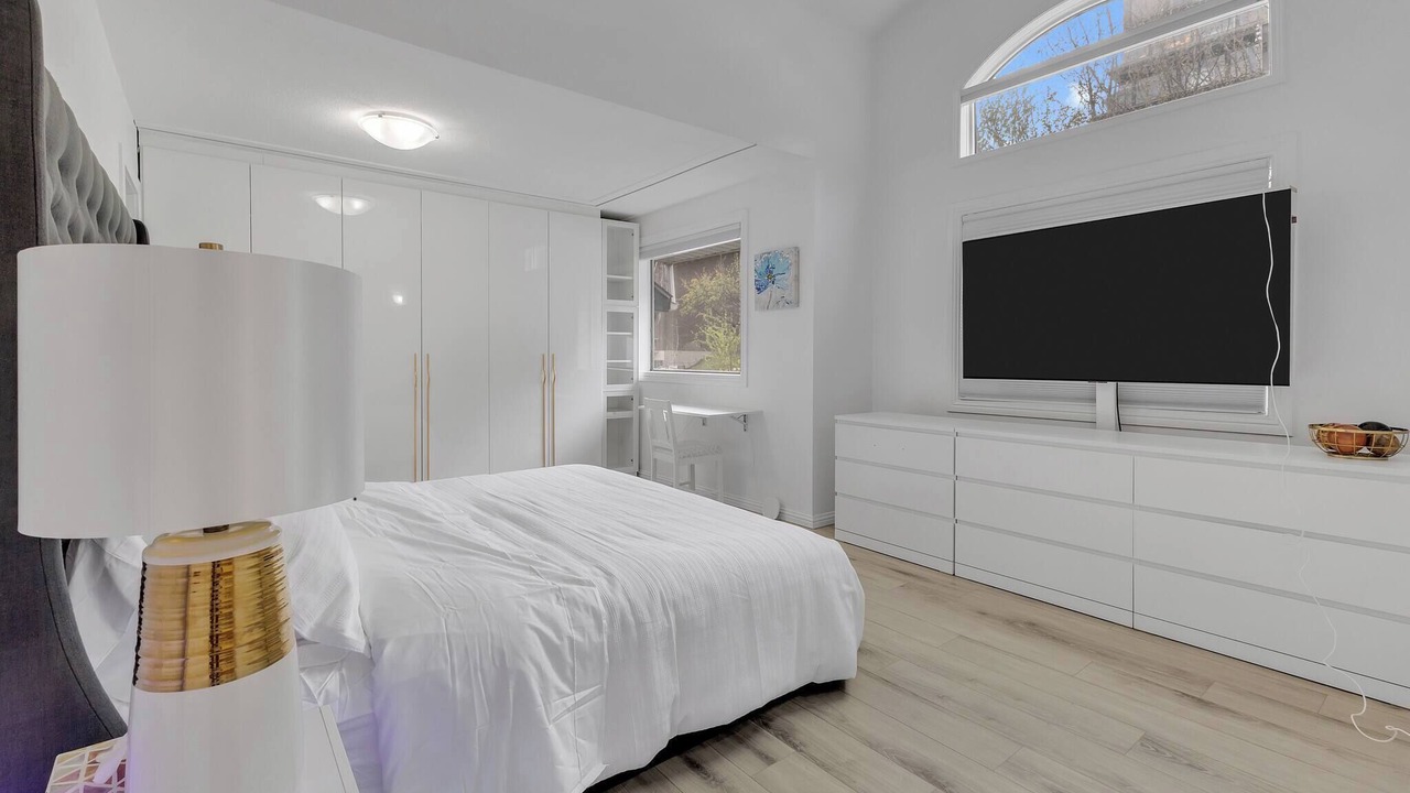 Photo of Bedroom in Crescent Heights