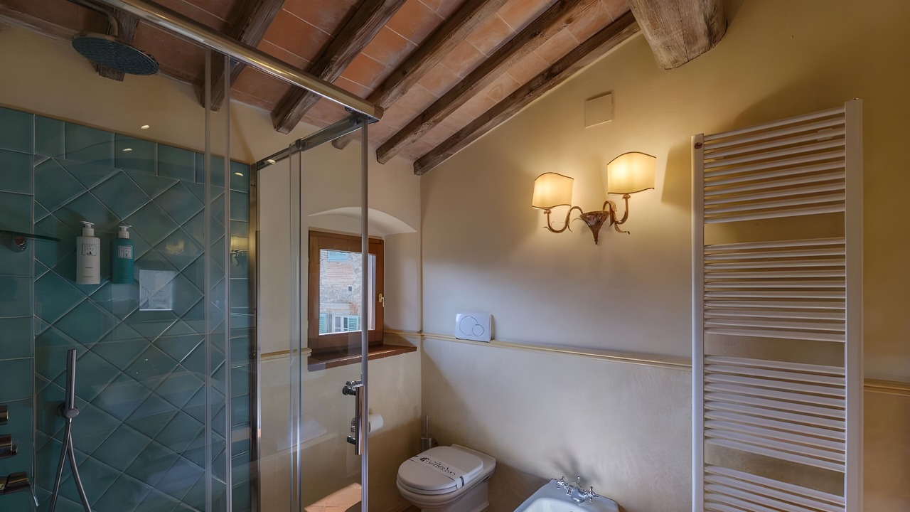 Photo of Bathroom in Meleto