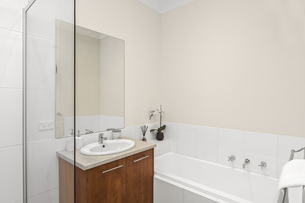 Photo of Bathroom in Mentone
