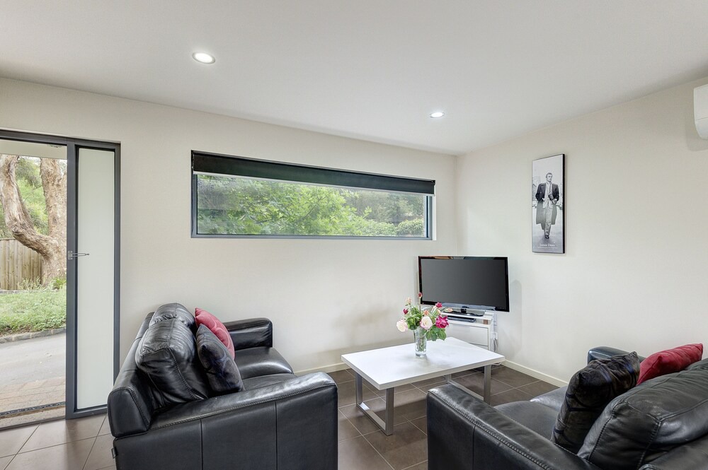 Photo of Livingroom in Croydon