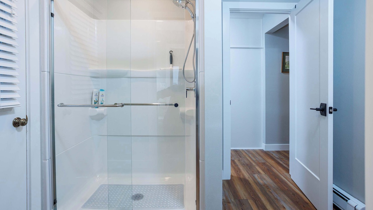 Photo of Bathroom in Baileys Harbor