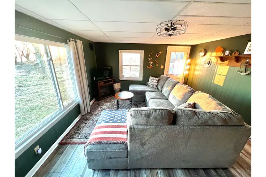 Photo of Livingroom in Oconto