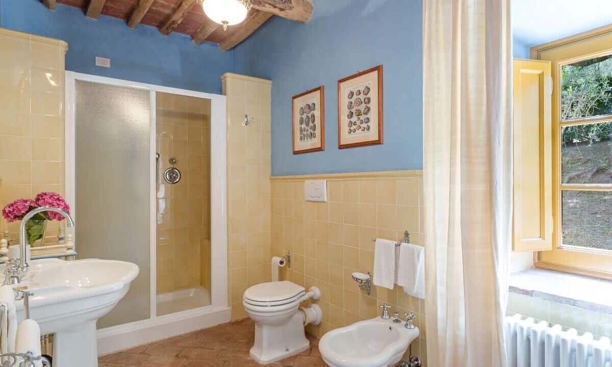 Photo of Bedroom in Badia Cantignano