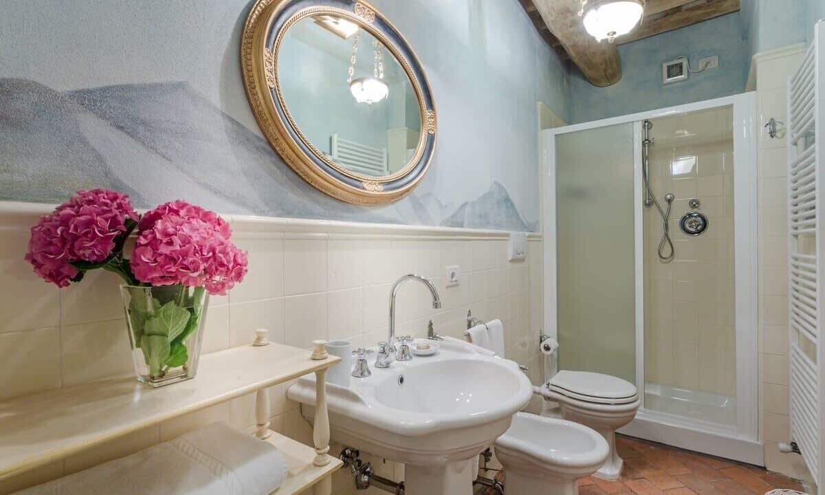 Photo of Bathroom in Badia Cantignano