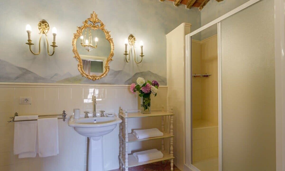 Photo of Bedroom in Badia Cantignano