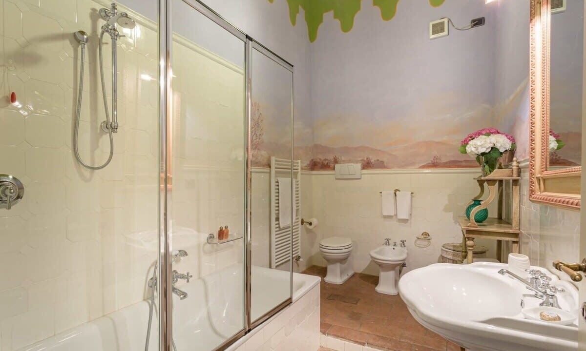 Photo of Bathroom in Badia Cantignano