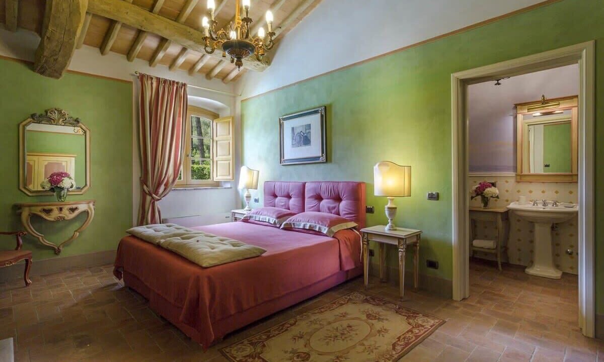 Photo of Bedroom in Badia Cantignano
