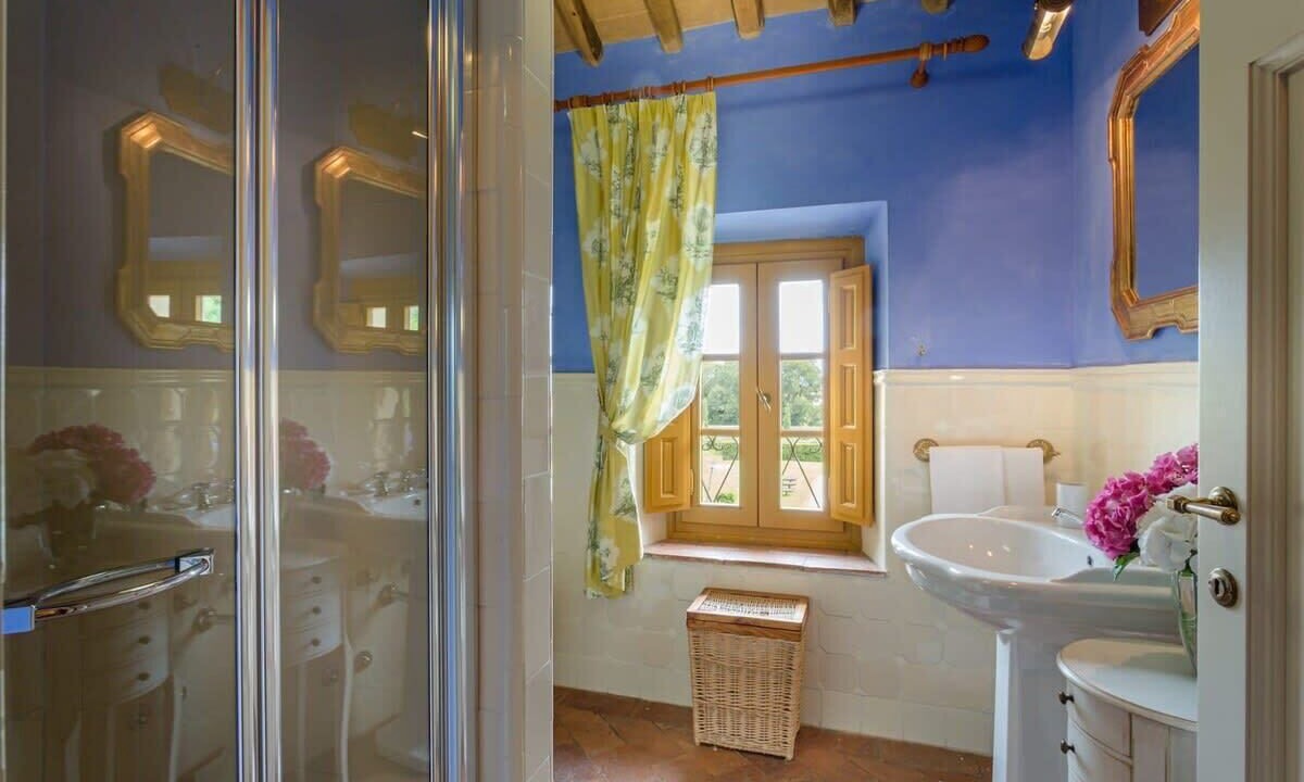 Photo of Bedroom in Badia Cantignano