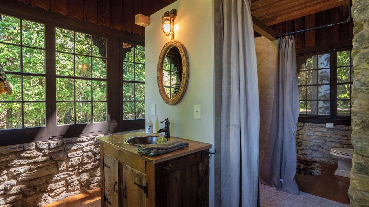 Photo of Bathroom in Baileys Harbor
