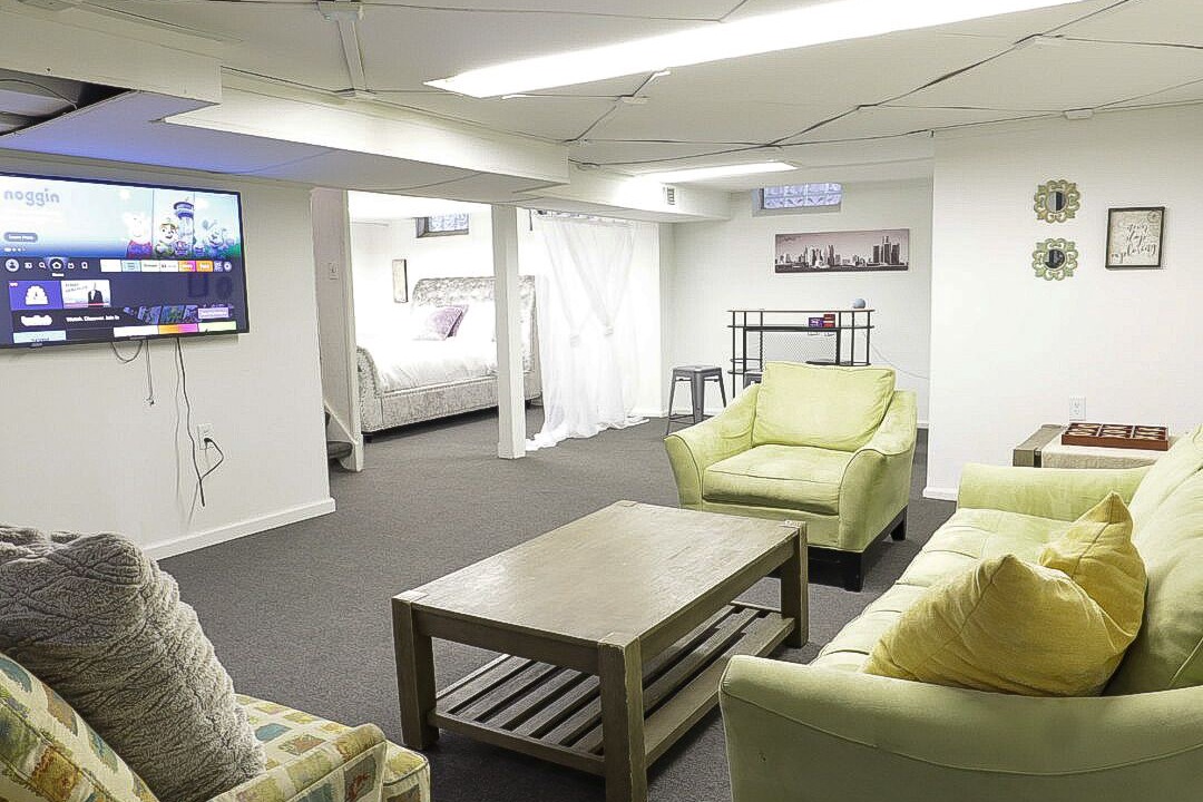 Photo of Livingroom in Madison Heights