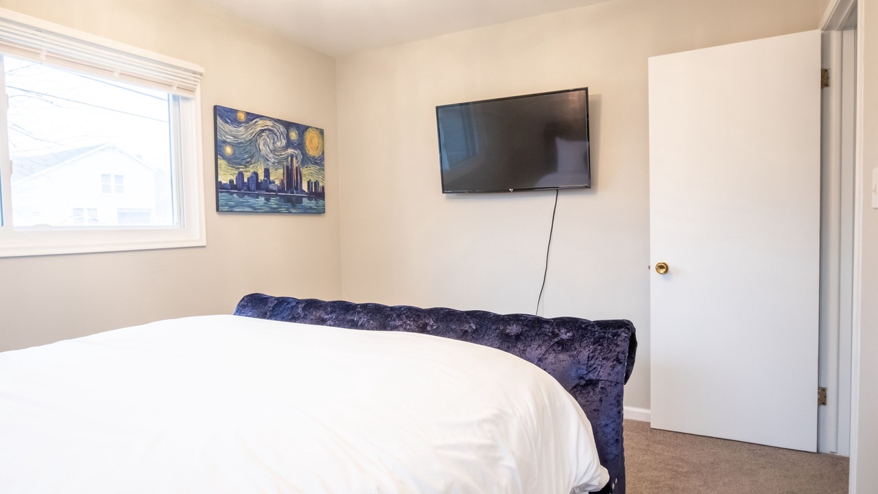 Photo of Bedroom in Madison Heights