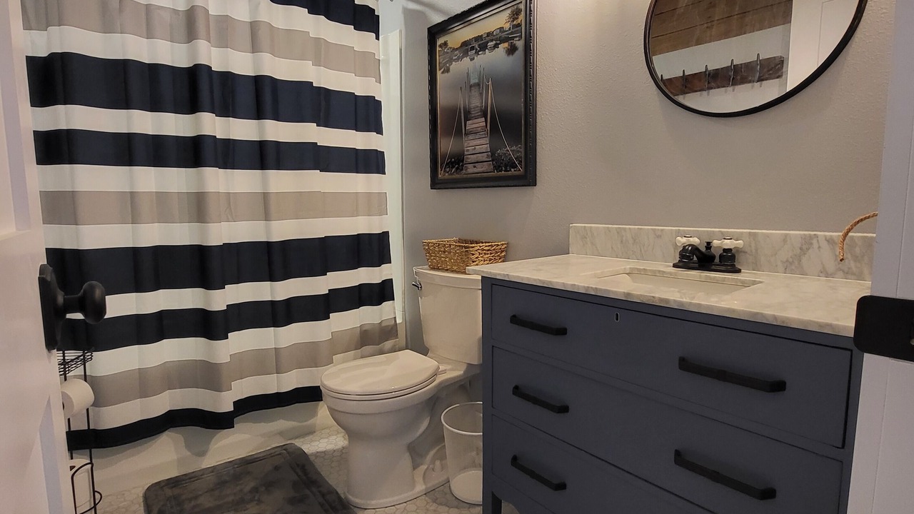 Photo of Bathroom in Curtice
