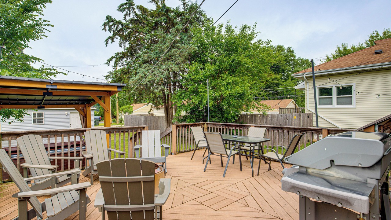 Photo of Outdoor in Westmont