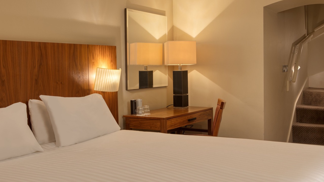 Photo of Bedroom in Stratford-upon-Avon
