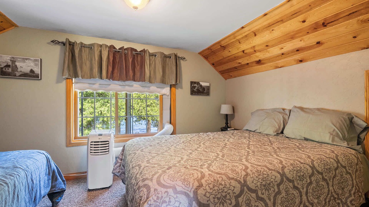 Photo of Bedroom in Idlewild