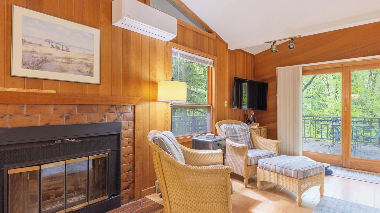 Photo of Livingroom in Covert